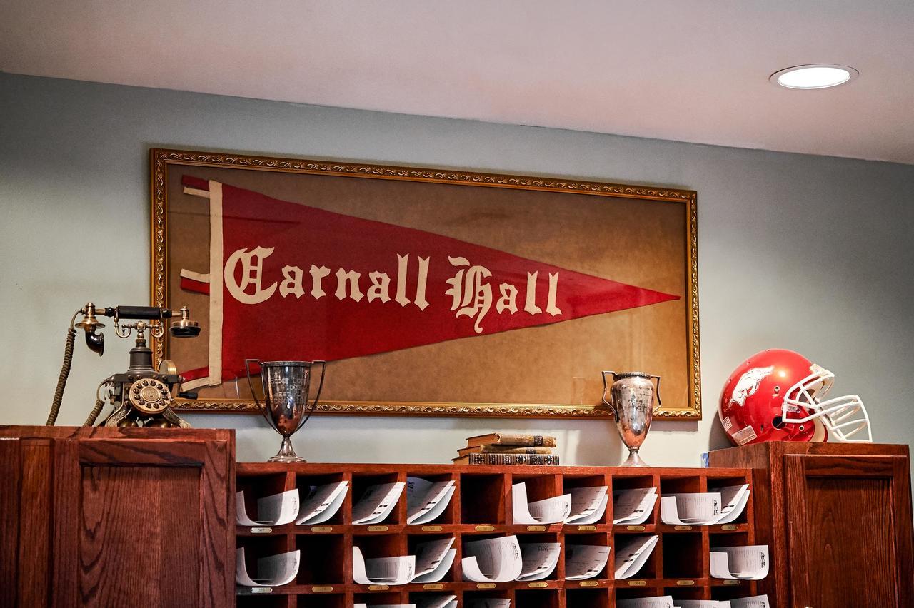 Inn At Carnall Hall Fayetteville Exterior foto